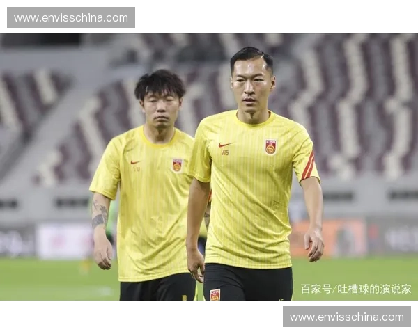 聚焦赛场风云：解析足球比赛延迟背后的多重因素与深远影响全面呈现